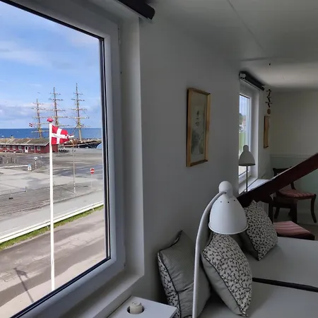 Tante Tut & Onkel E - - 호텔 Kolby Kås