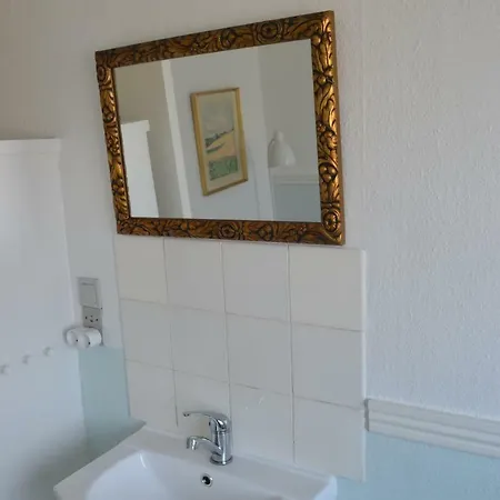 Tante Tut & Onkel E - - Kolby Kås