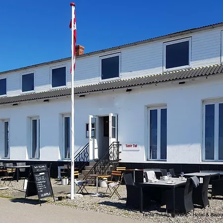 Tante Tut & Onkel E - - 3*