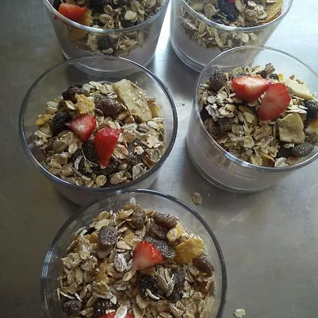 Tante Tut & Onkel E - - 3*