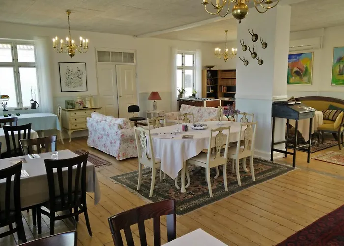 Tante Tut & Onkel E - - Hotel